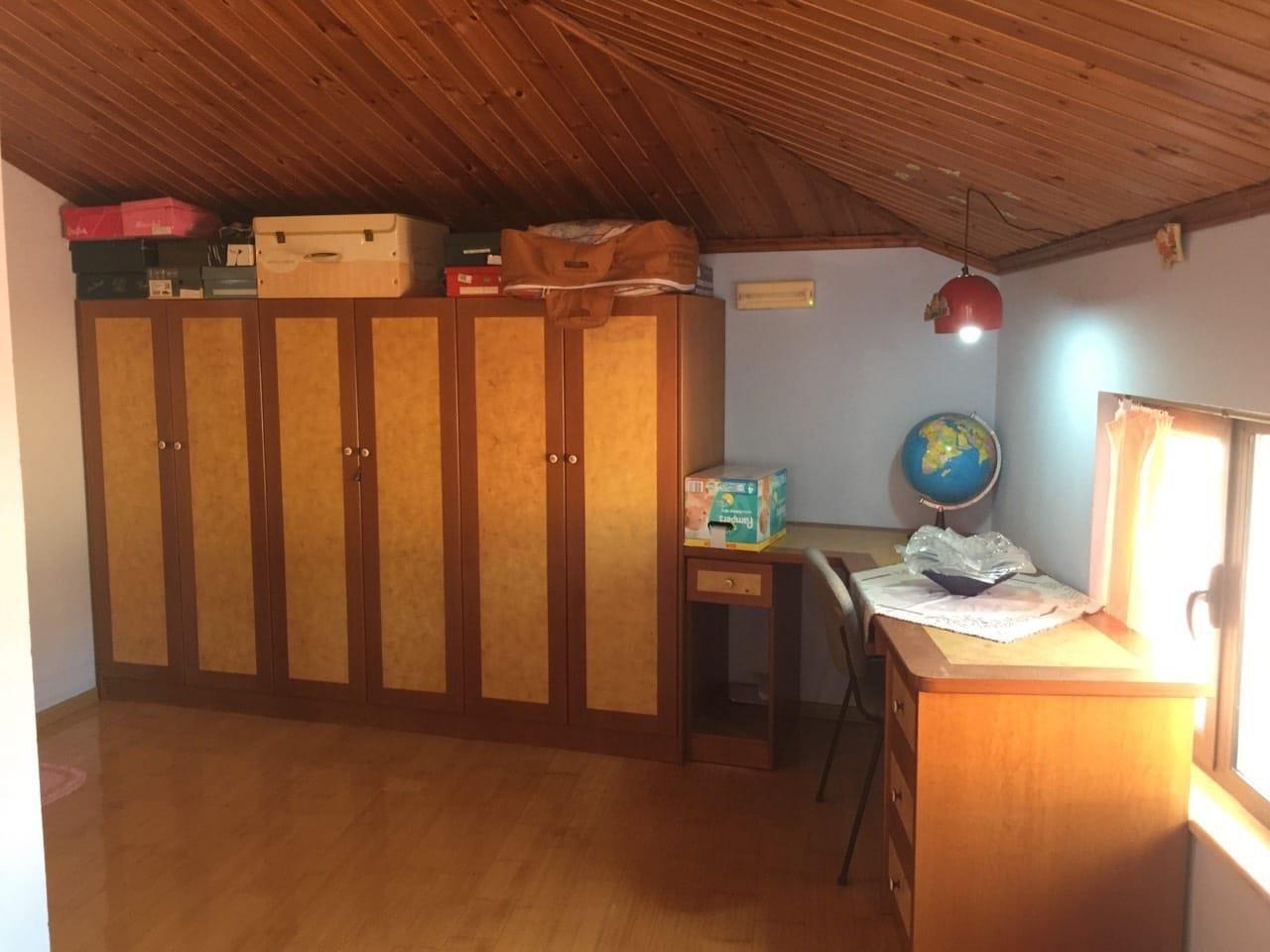 Villa a 3 piani in zona Kongresi Elbasanit, Elbasan