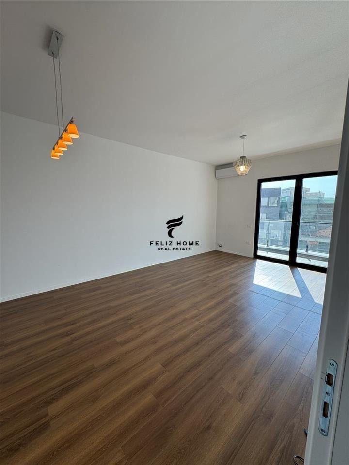 Affitto locale commerciale di 122 m² farmacia 10 60.000 LEKE
