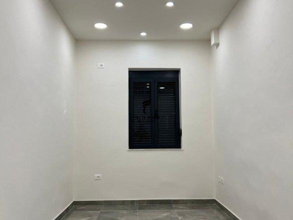 DYQAN ME QERA 67 M2 STADIUMI DINAMO 2.500 EURO FH-64601