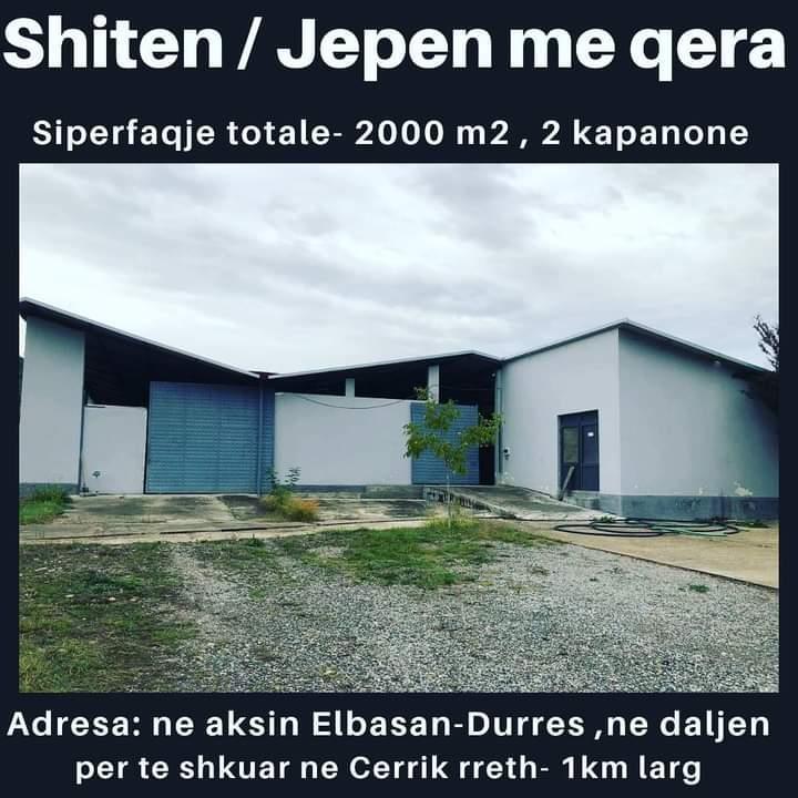 Vendo o affitto 2 capannoni