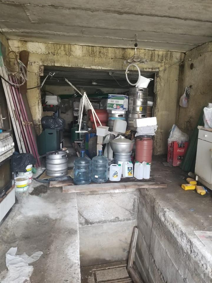 Garage in vendita nel quartiere Emin Matraxhiu, Elbasan