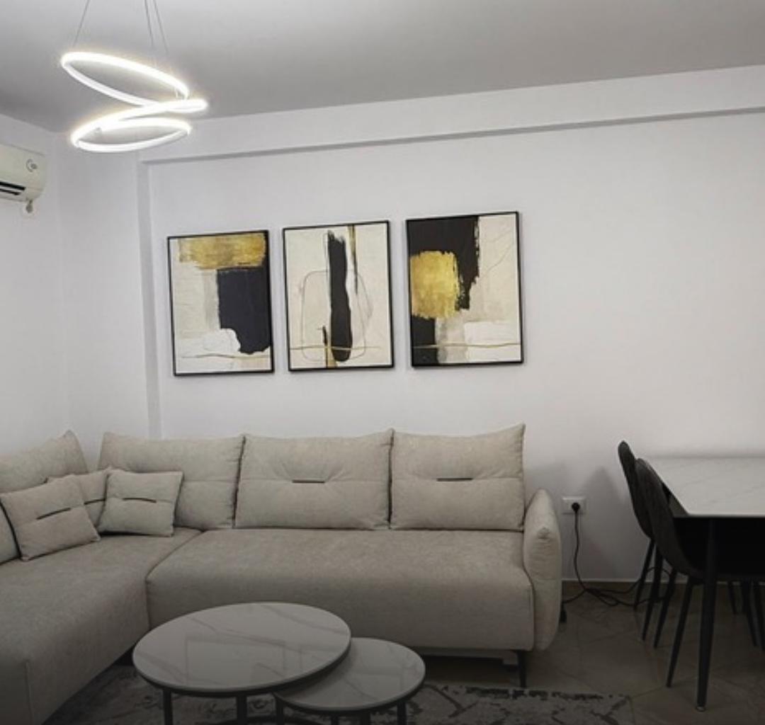 Apartament 2+1 Rruga e Barrikadave