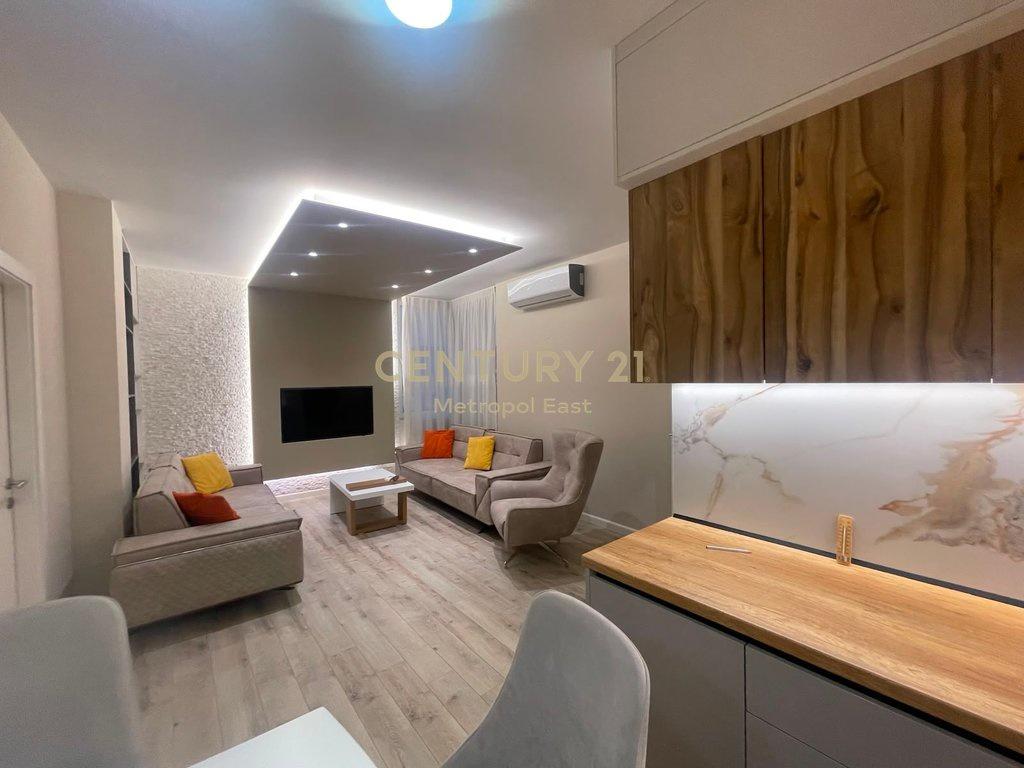 JEPET ME QIRA APARTAMENT 2+1+2 NE ZONEN E VASIL SHANTOS