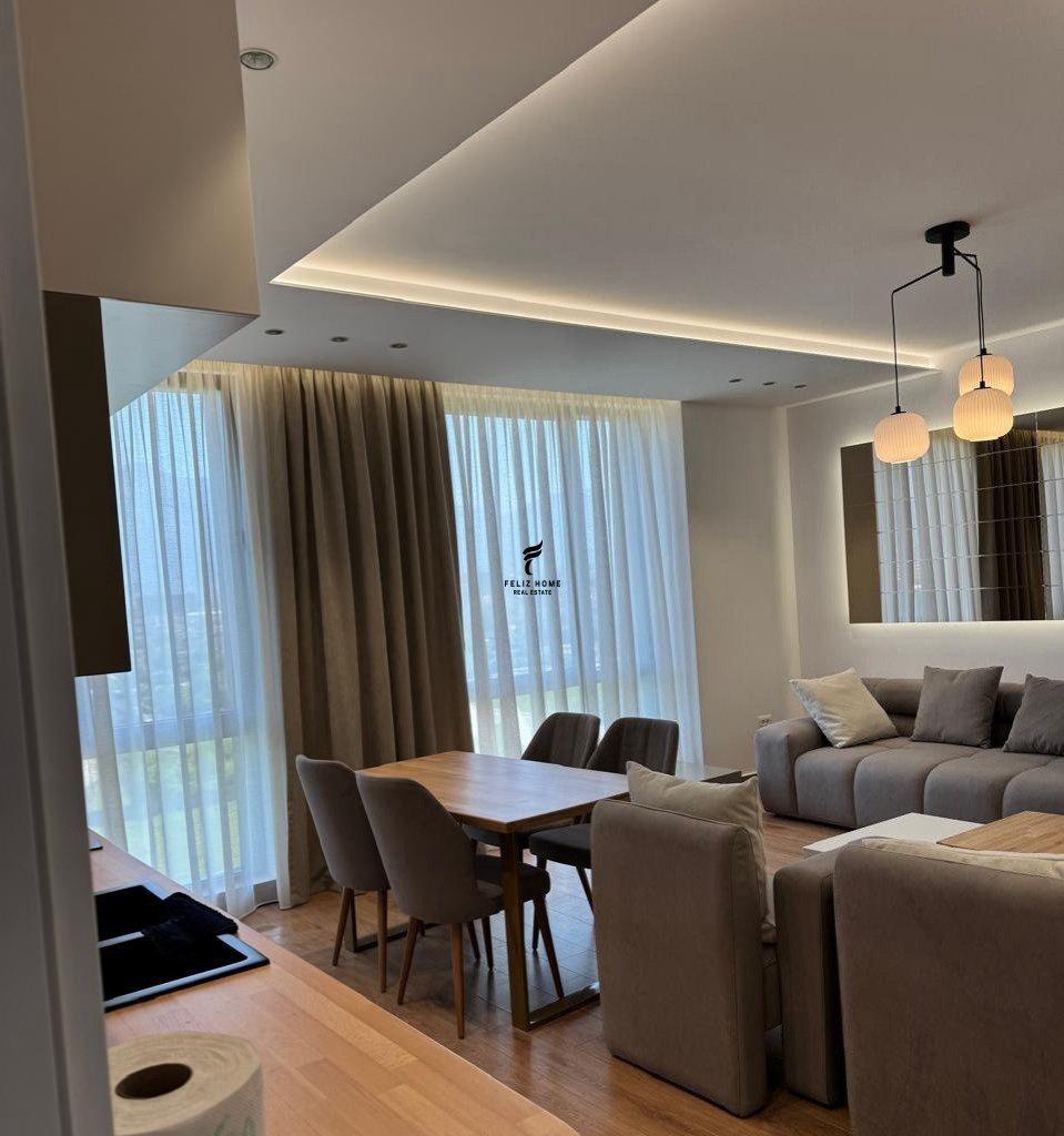 1+1 Apartment for Rent on Boulevard - 70,000 LEK FH-72209