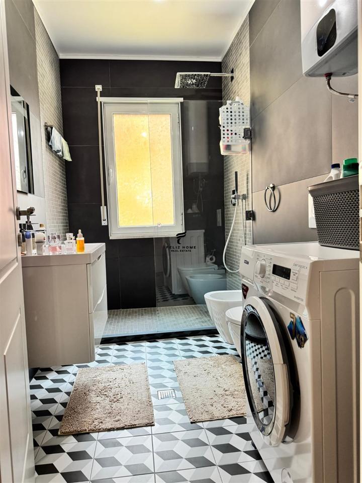 APARTAMENT ME QERA 1+1 FUSHA AVIACIONIT 550 EURO