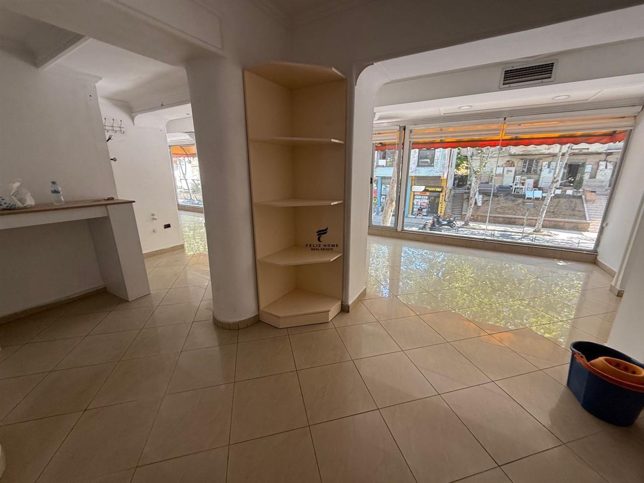 DYQAN ME QERA 110M2 FERIT XHAJKO 1100 EURO