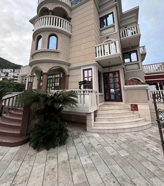 SHITET VILE 774 M2 SAUK 1.200.000 EURO