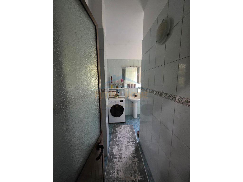 0694603851,Shitet, Vilë 2-Katëshe, Rruga e Elbasanit, Tiranë