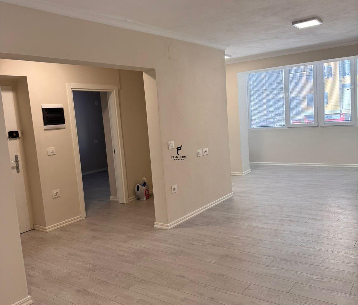 ZYRE ME QERA 70M2 21 DHJETORI 800 EURO FH-72663