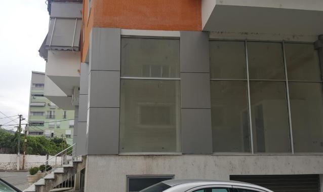 Negozio di 72 m2 a Elbasan
