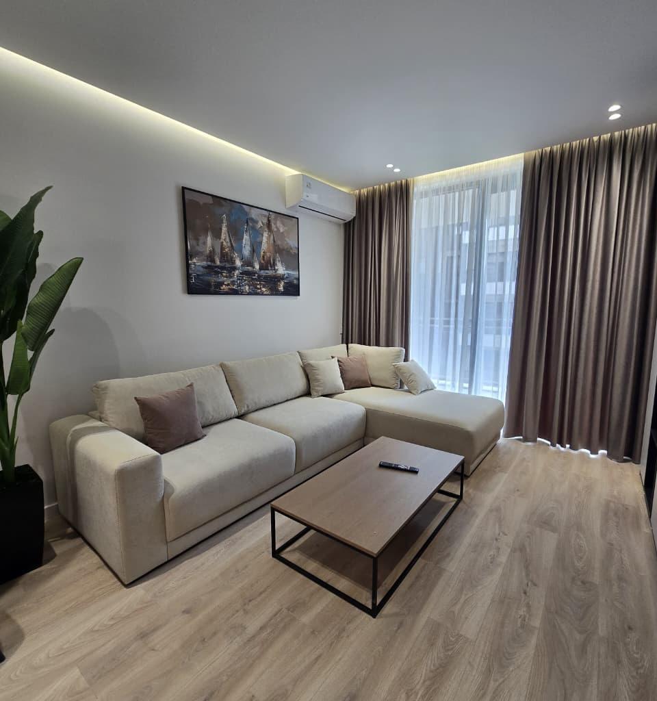 Apartament 2+1 me qira tek Mine Peza