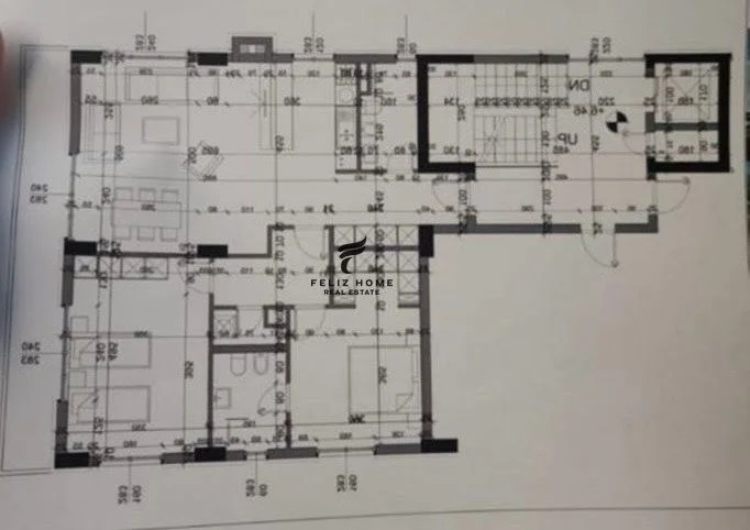Tirane, vendesi appartamento 2+1+Balcone Piano 2, 126 m² 299.000 € (RESIDENZA TULIPAN)