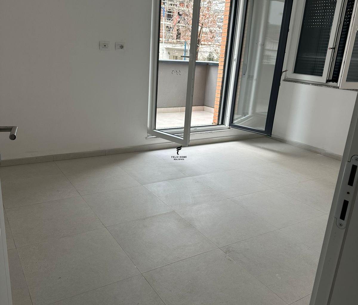 Commercial Space for Rent 120m2 on Boulevard, New Building, 60,000 LEK FH-71149