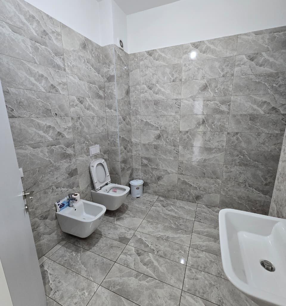 🏢 Ufficio in affitto – Square 21!