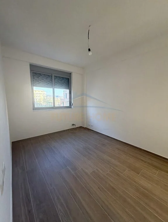 Durres, vendesi appartamento 1+1 con balcone al 4° piano, 58 m² 82.000 €