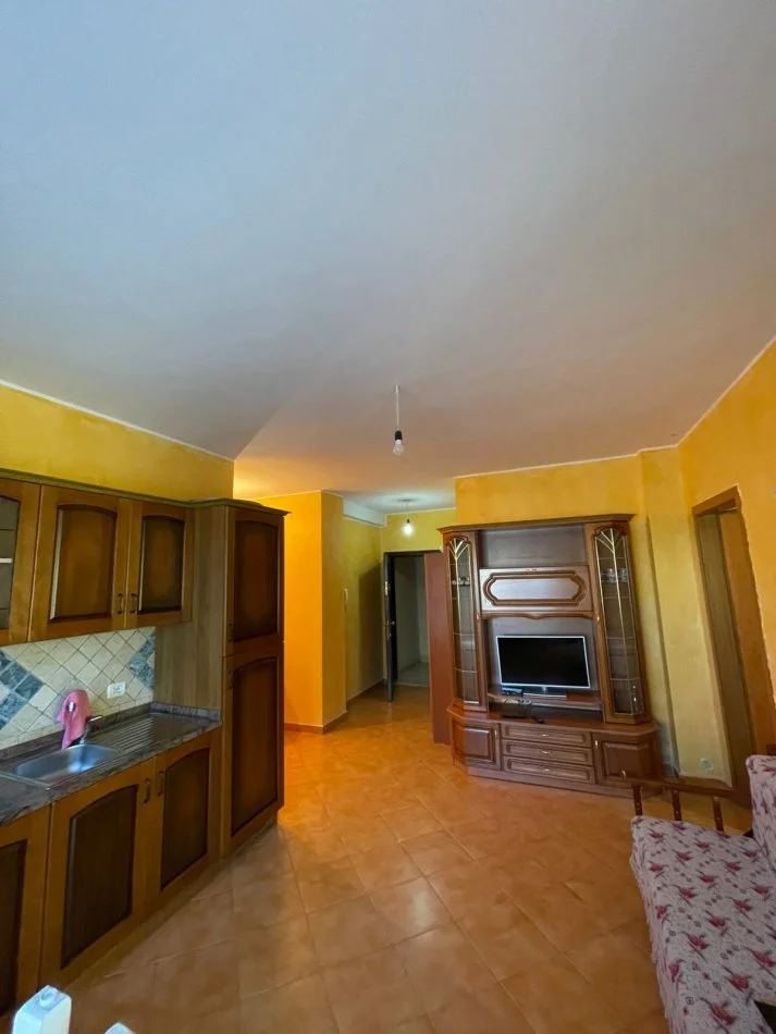 Durres, shitet apartament 1+1+Ballkon Kati 2, 62.000 €