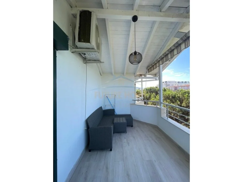 Durres, vendesi appartamento 2+1 con balcone, piano 4, 75 m², 150.000 €