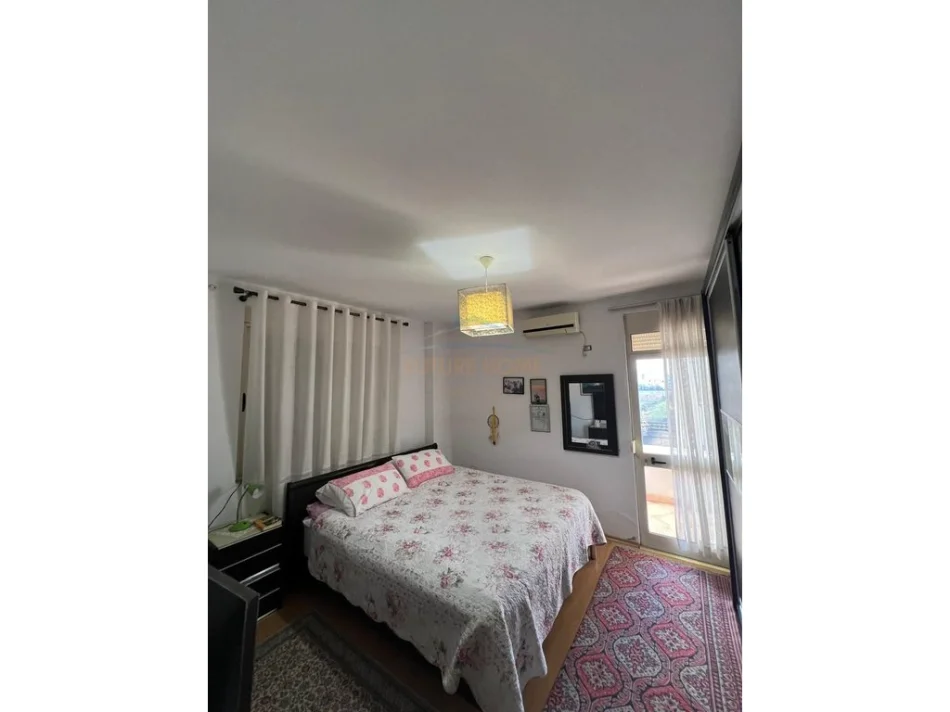 Tirane, vendesi appartamento 2+1 Piano 6, 155 m² 210.000 € (KODRA E DJELLIT)