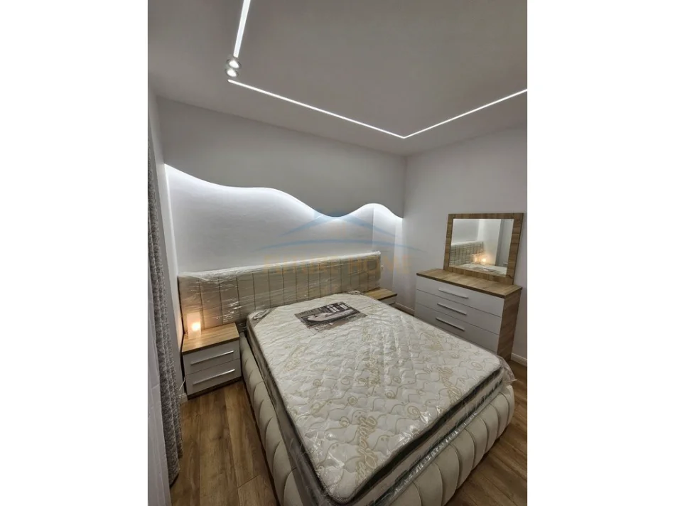 Tirane, vendndodhje e shkëlqyer, apartament 2+1 Kati 3, 90 m², 158.000 €