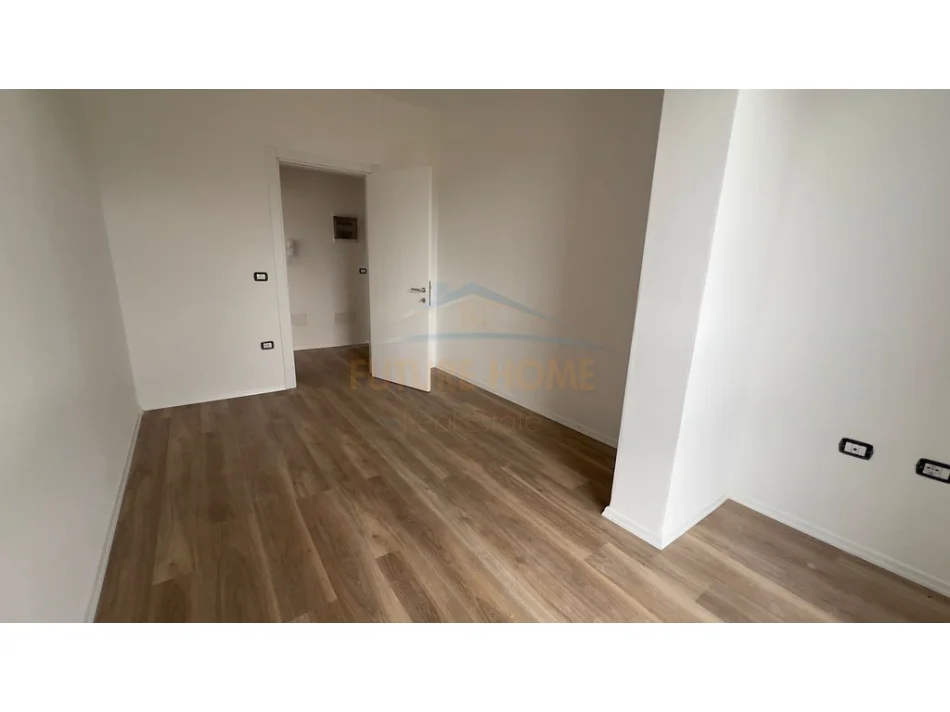 Tirana, appartamento 2+1 in vendita, Piano 1, 80 m², 148.074 € (SAUK)