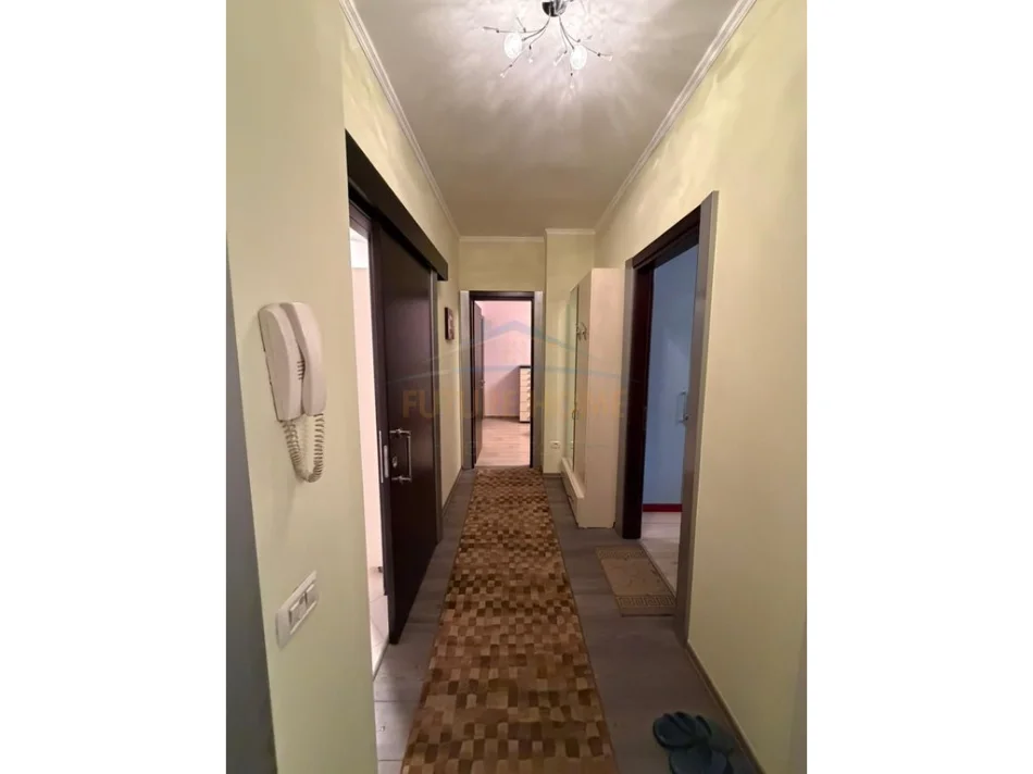 Tirana, Apartment for Sale 2+1, 4th Floor, 105 m², €325,000 (BARRIKADAVE STREET)