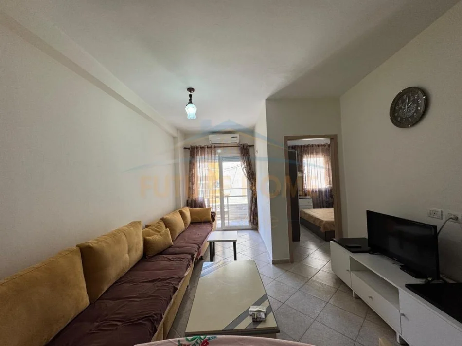Durres, shitet apartament 1+1+Ballkon Kati 5, 73.000 €