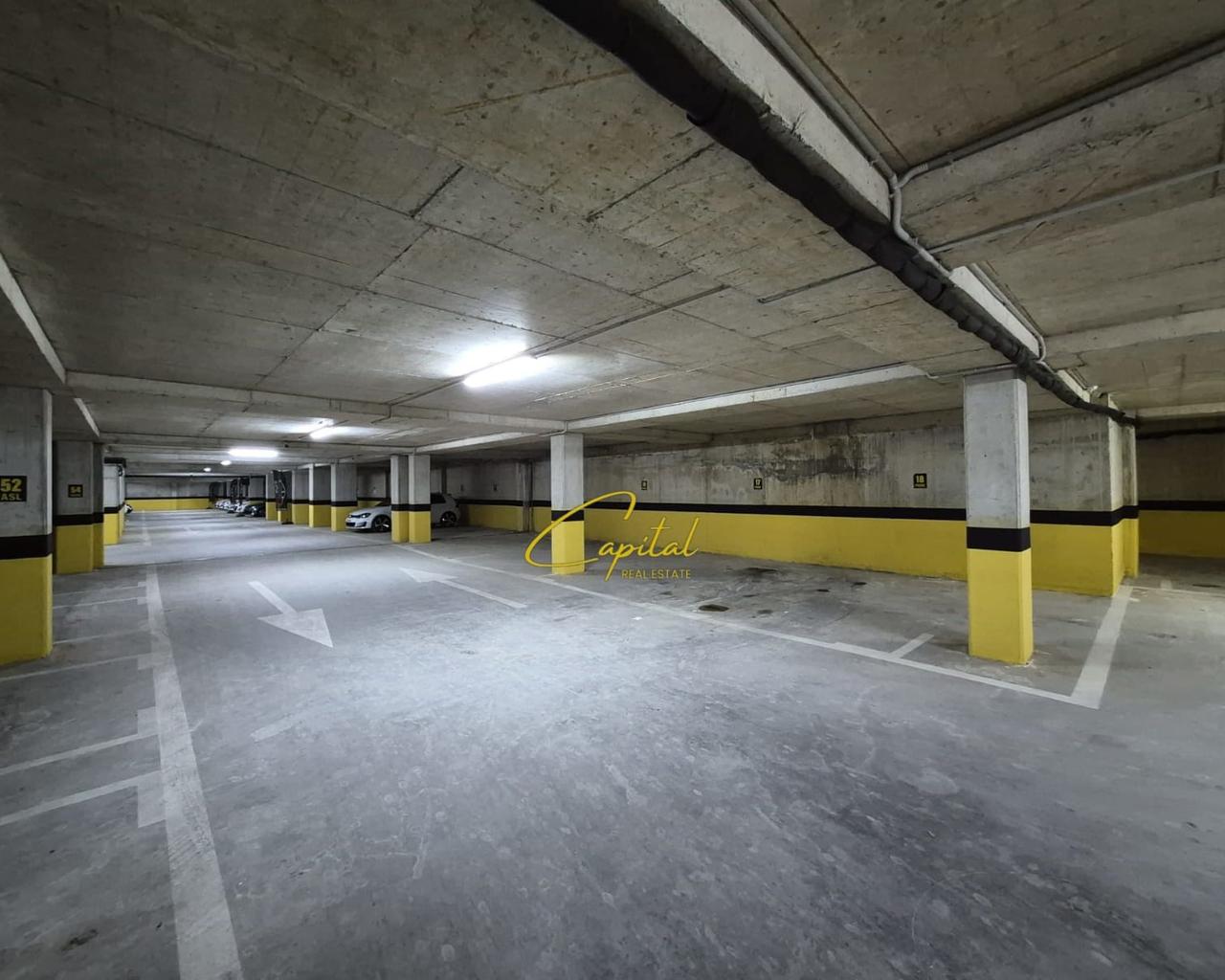 FOR SALE PARKING SPACE 20 m² Xhamllik | 25,000 EUR