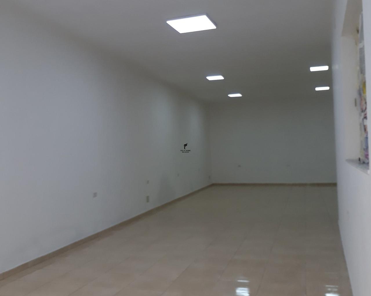 Negozio in affitto di 100m2 in via Bardhyl - 100.000 LEKE