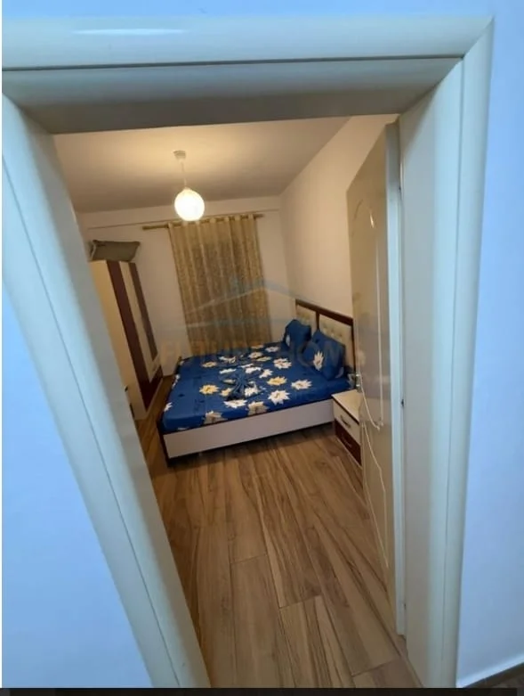 Durres, jepet me qera apartament 2+1+Ballkon Kati 4, 112 m² 450 €