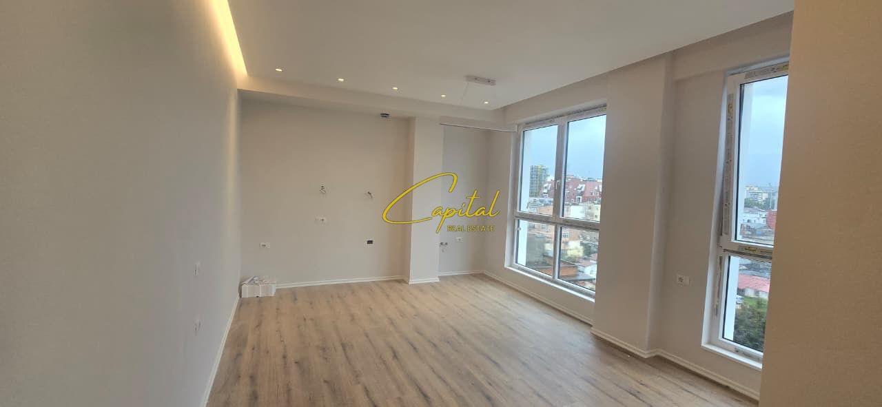OFFICE FOR RENT 60 M2 PARISIT MUNICIPALITY 700 EURO