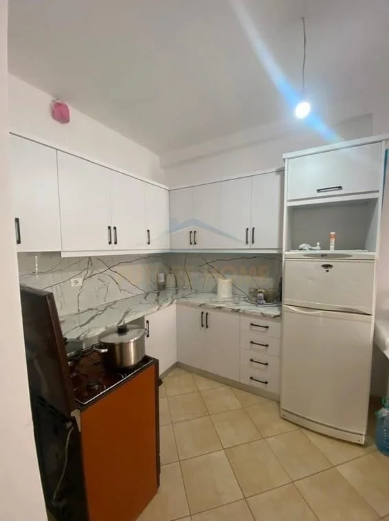 Durres, jepet me qera apartament 2+1+Ballkon Kati 3, 100 m² 280 €