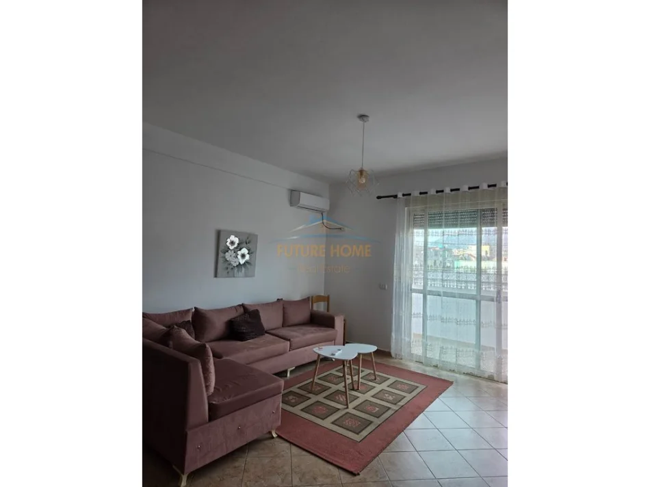 Tirana, affitto appartamento 1+1 Piano 3, 77 m² 500 € (RIZA CEROVA)