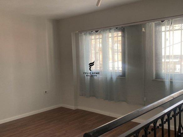 SHOP WITH 32 M2 FLOOR ON DURRESIT STREET 55,000 LEKE FH-69290