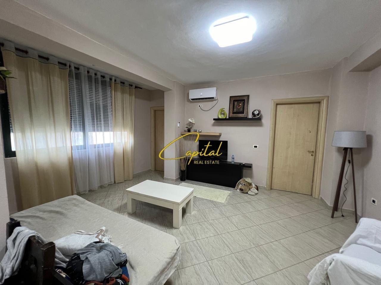 APARTAMENT ME QERA 2+1 ISH BLLOKU 650 EURO