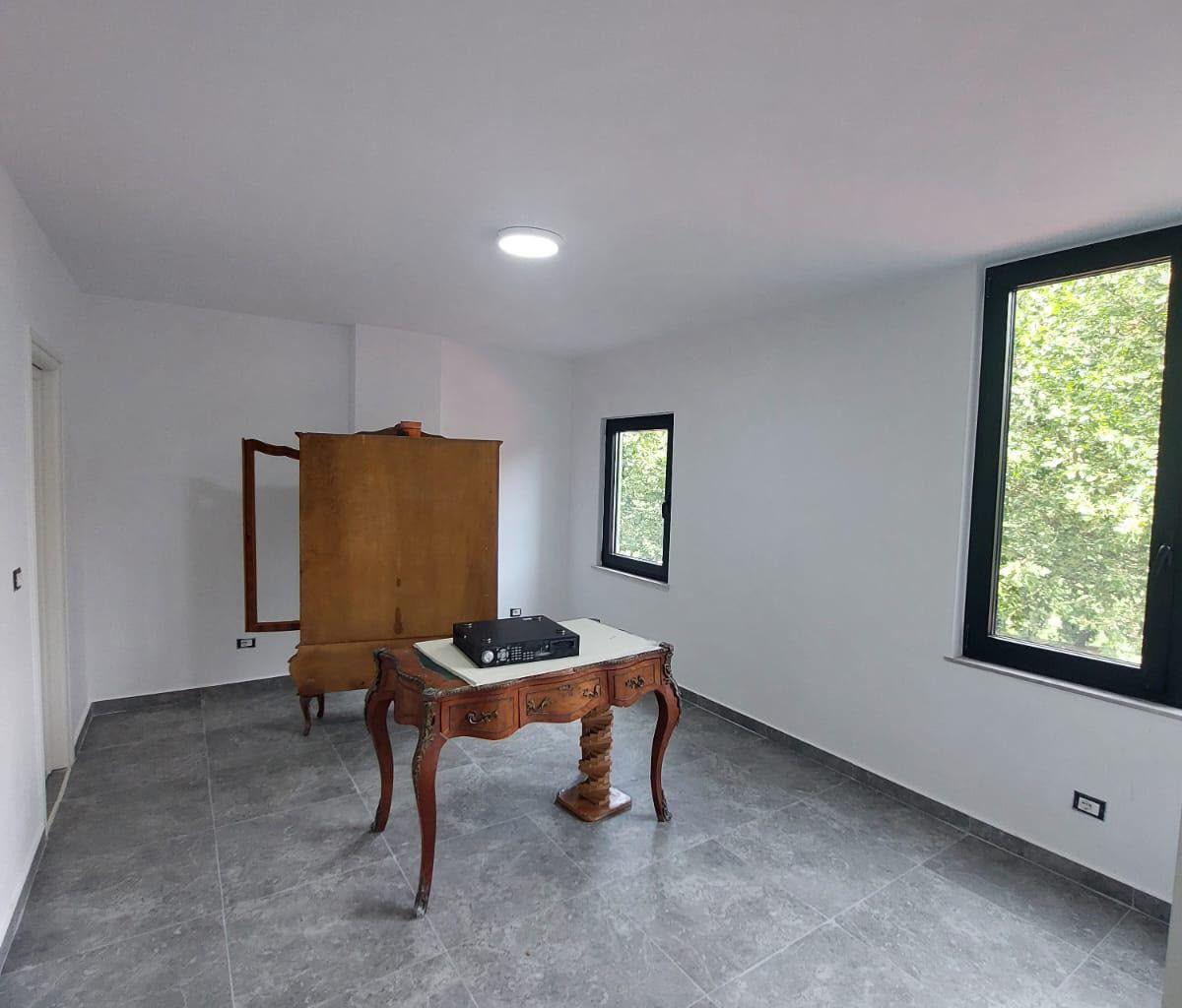 Ground Floor Apartment for Rent, Pallati with Elevator