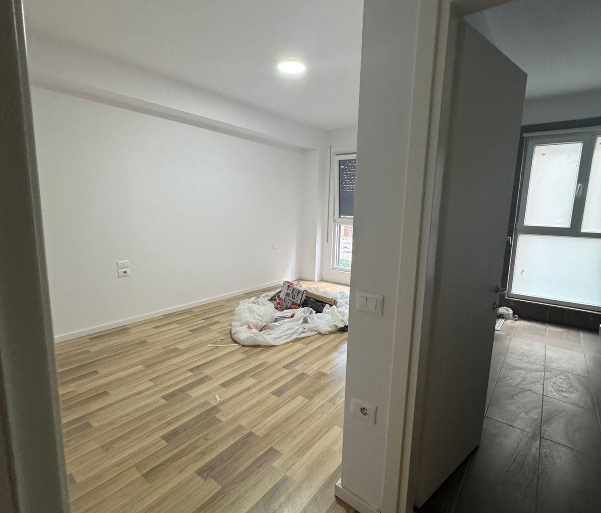 FOR RENT OFFICE WITH BALCONY 106m2 DON BOSKO