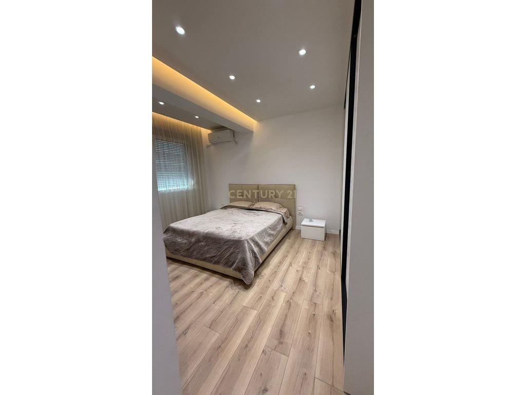 0683005058 Apartament 1+1 në shitje në Plazh, 20m nga deti