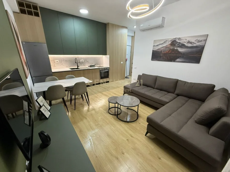 Tirane, jepet me qera apartament 1+1 Kati 6, 60 m² 500 €