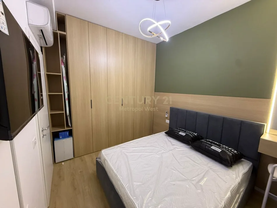 Tirane, affitto appartamento 1+1 Piano 6, 60 m² 500 €