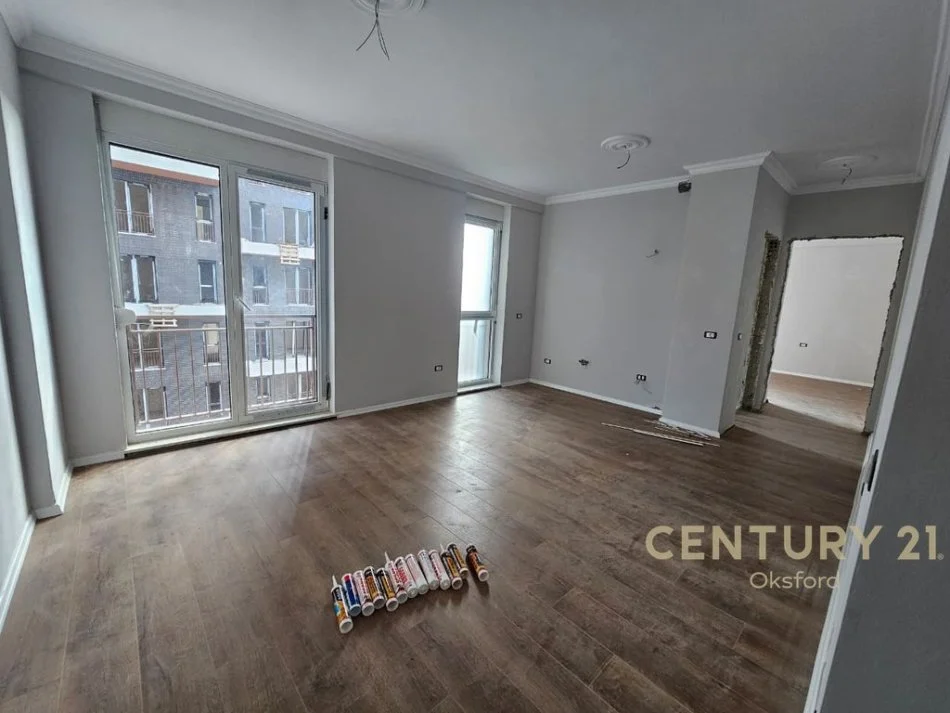Tirane, jepet me qera apartament 1+1 Kati 3, 66 m² 600 €
