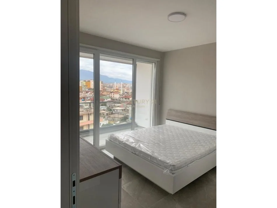 Tirane, 2+1 Apartment for Rent, 6th Floor, 98 m², €700