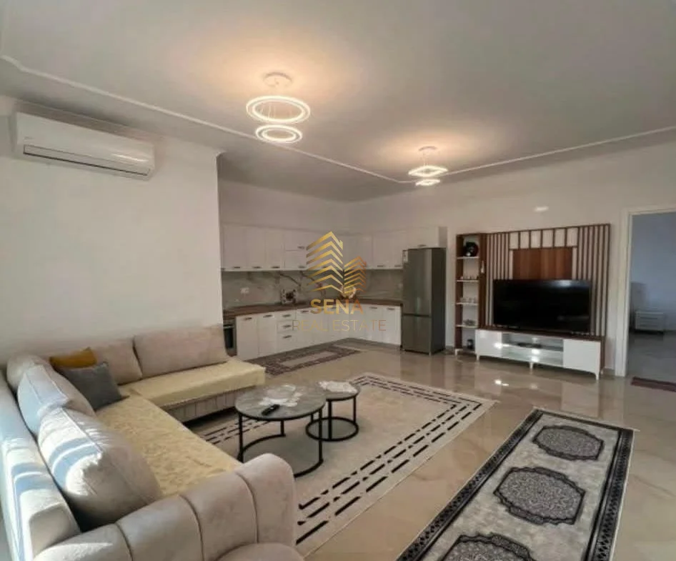 Tirana, affitto appartamento 2+1+Balcone Piano 2, 120 m² 450 € (Sanatorium)