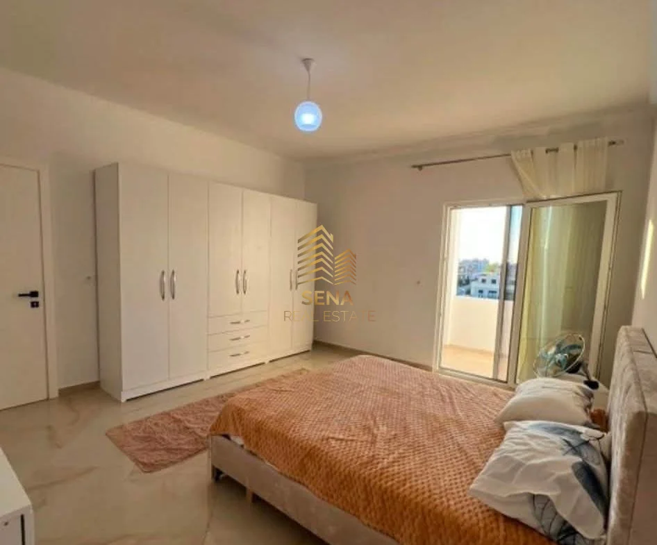 Tirana, affitto appartamento 2+1+Balcone Piano 2, 120 m² 450 € (Sanatorium)