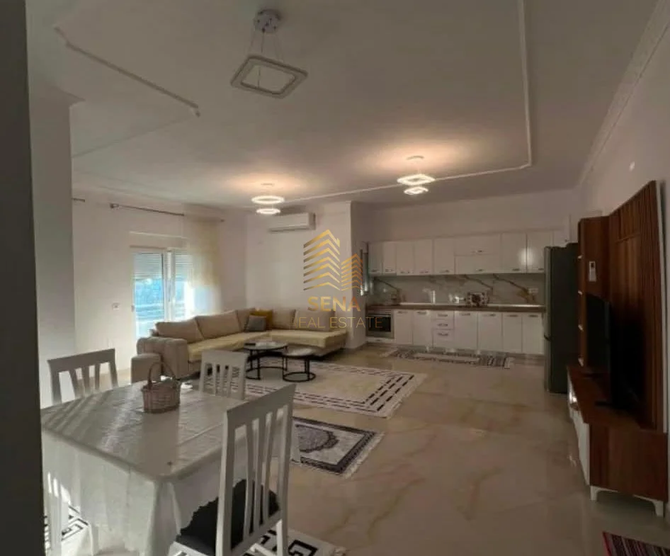 Tirana, affitto appartamento 2+1+Balcone Piano 2, 120 m² 450 € (Sanatorium)