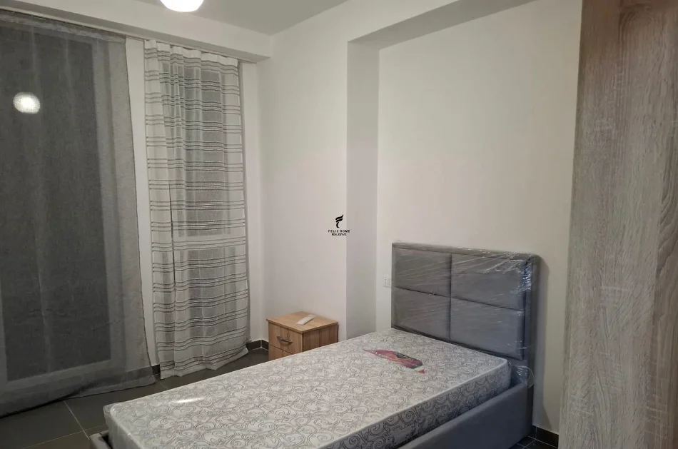 Tirane, Apartment for Rent 2+1, 3rd Floor, 115 m², €650 (5 MONTHS)