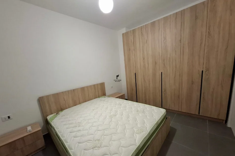 Tirane, Apartment for Rent 2+1, 3rd Floor, 115 m², €650 (5 MONTHS)