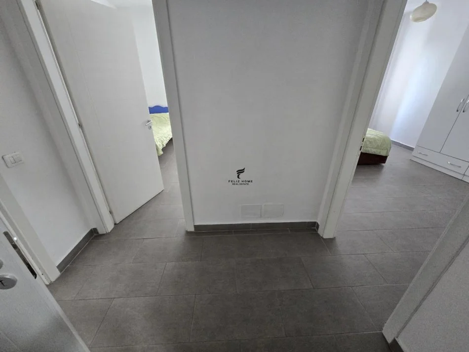 Tirane, vendesi appartamento 2+1 Piano 5, 111 m² 115.000 € (KAMEZ)