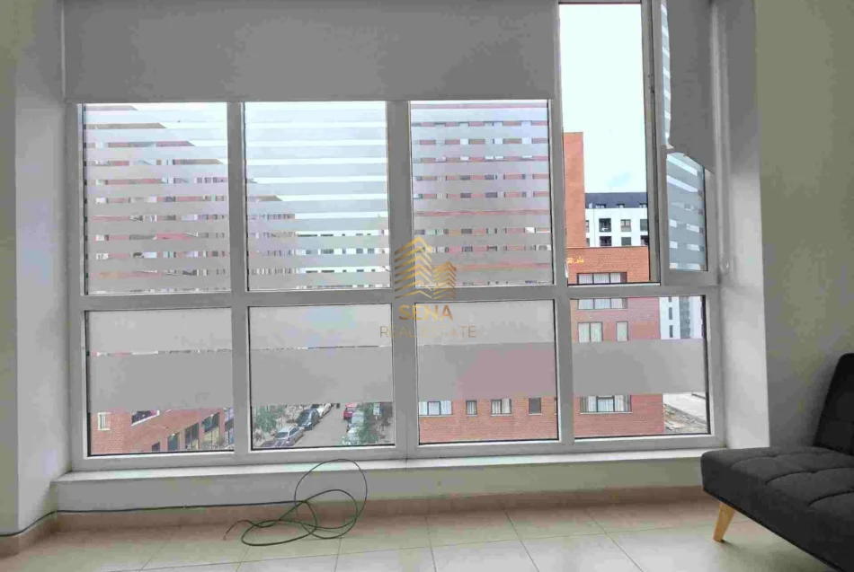 Tirane, affitto locale commerciale Kati 3, 60 m² 440 € (Bulevardi i Ri)