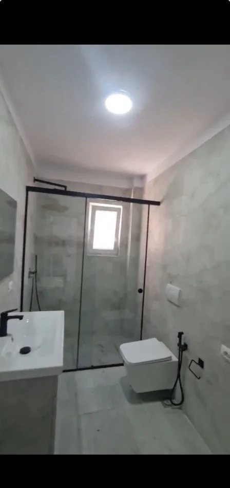 Tirano, ufficio in affitto al quinto piano, 74 m², 680 € (CENTRO)