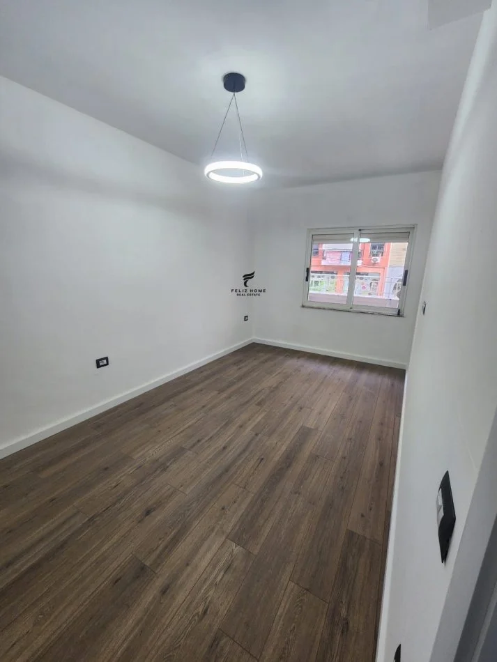 Tirane, vendesi appartamento 1+1 Piano 2, 54 m² 180.000 € (COMUNE DI PARISIT)